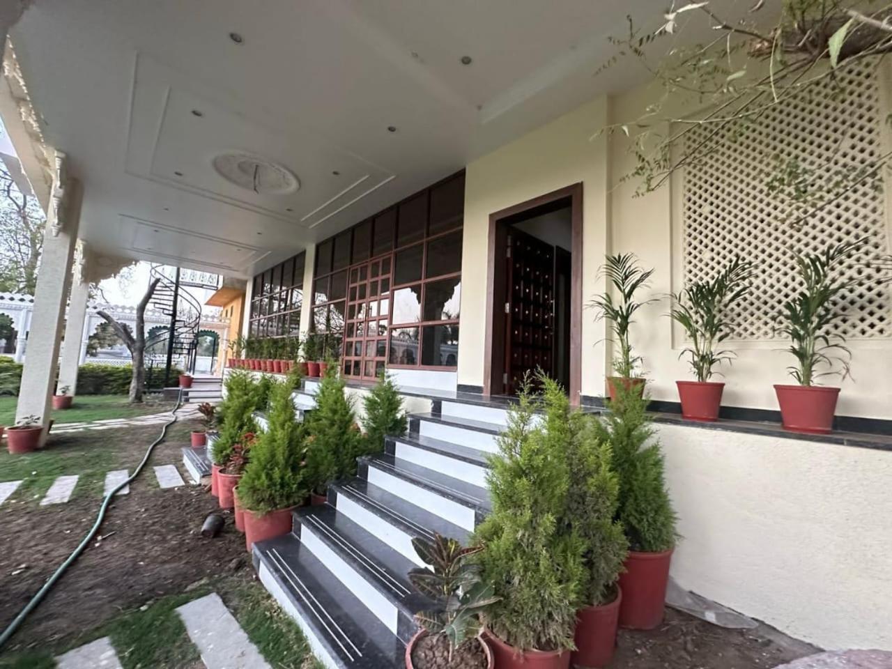 Manas Resort By Rudrakshi Udaipur Kültér fotó